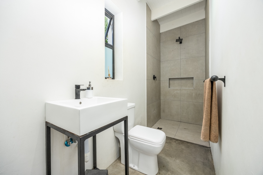 5 Bedroom Property for Sale in Elim Western Cape